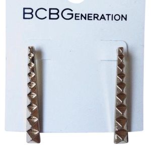 BCBGENERATION EARRINGS GOLD TONED STUDDED DROP